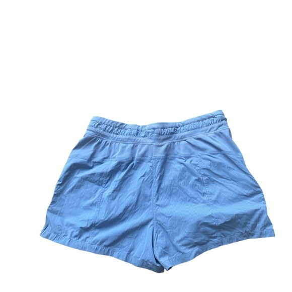 Lululemon Spring Break Away shorts - Picture 4 of 12